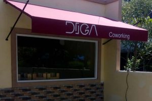 canopy kain type spearhead, warna kain maron burgundy (RC 177)